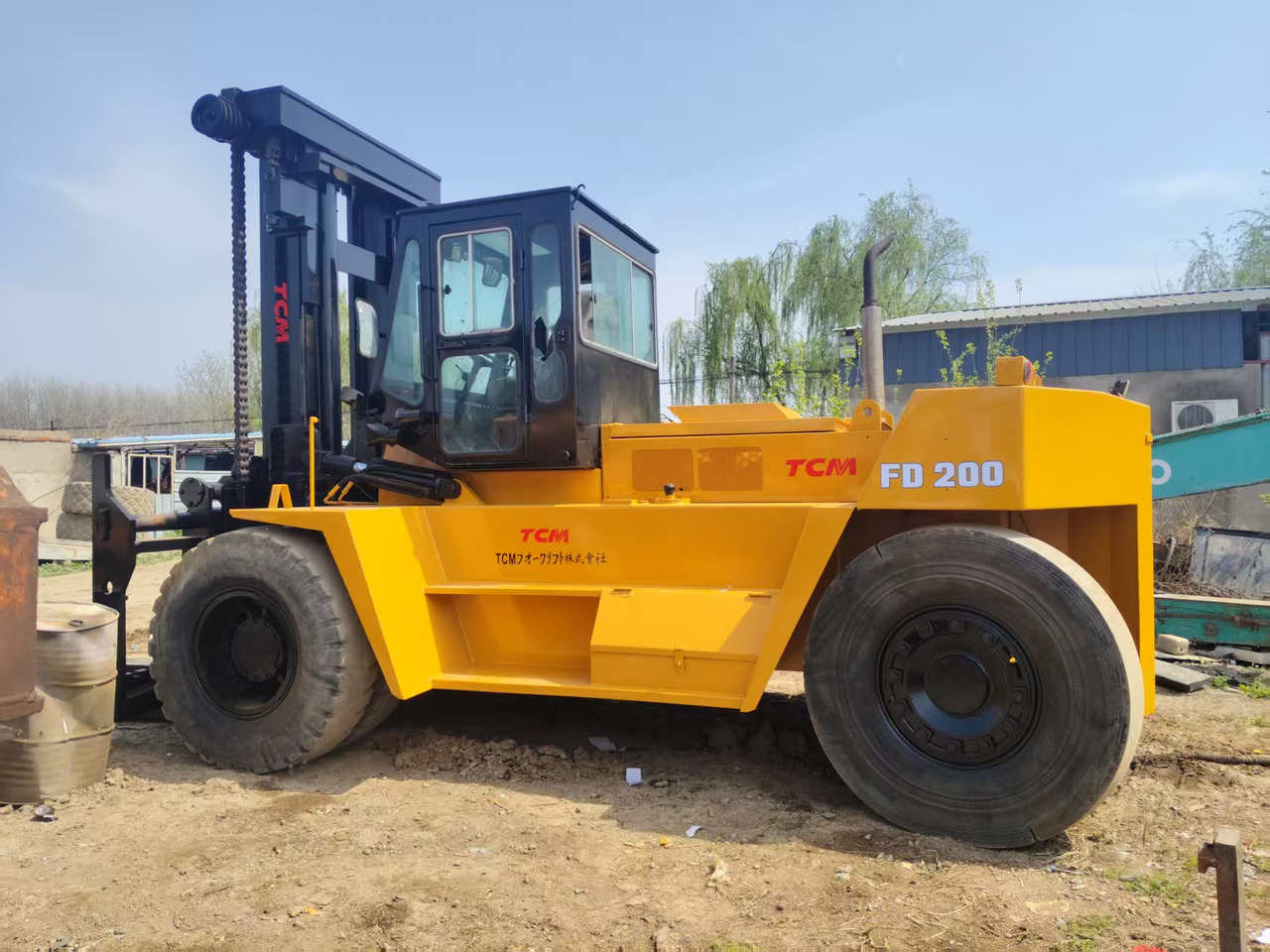 KOMATSU FD200 - Дизел вилушкар: слика 1 KOMATSU FD200 - Дизел вилушкар: слика 1