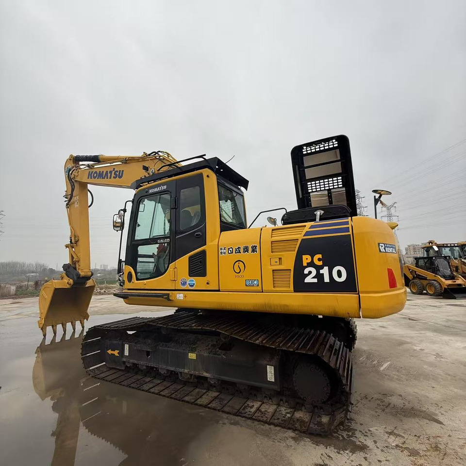 KOMATSU PC210-8 - Багер гасеничар: слика 1 KOMATSU PC210-8 - Багер гасеничар: слика 1