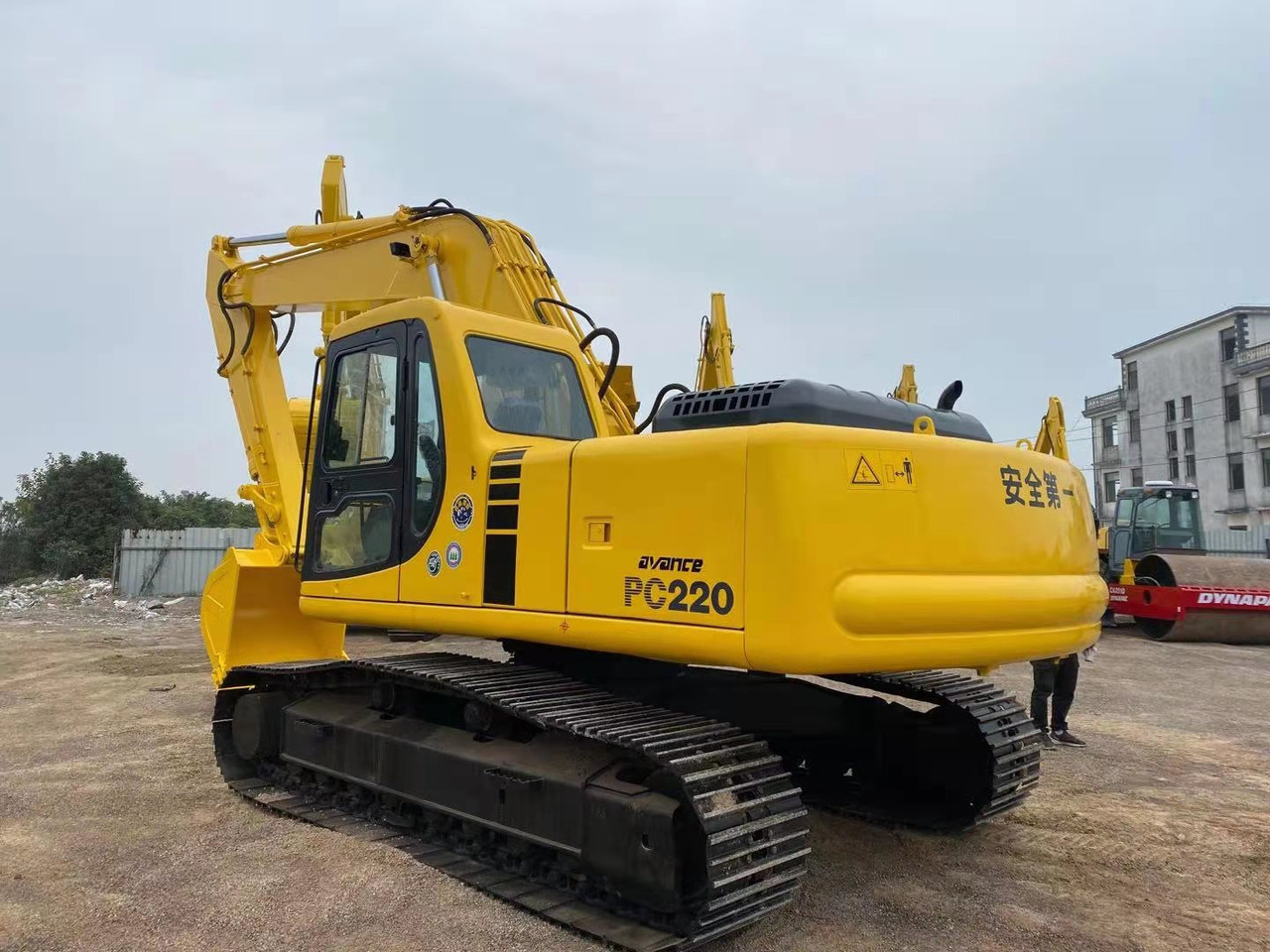 KOMATSU PC220-6 - Багер гасеничар: слика 2 KOMATSU PC220-6 - Багер гасеничар: слика 2
