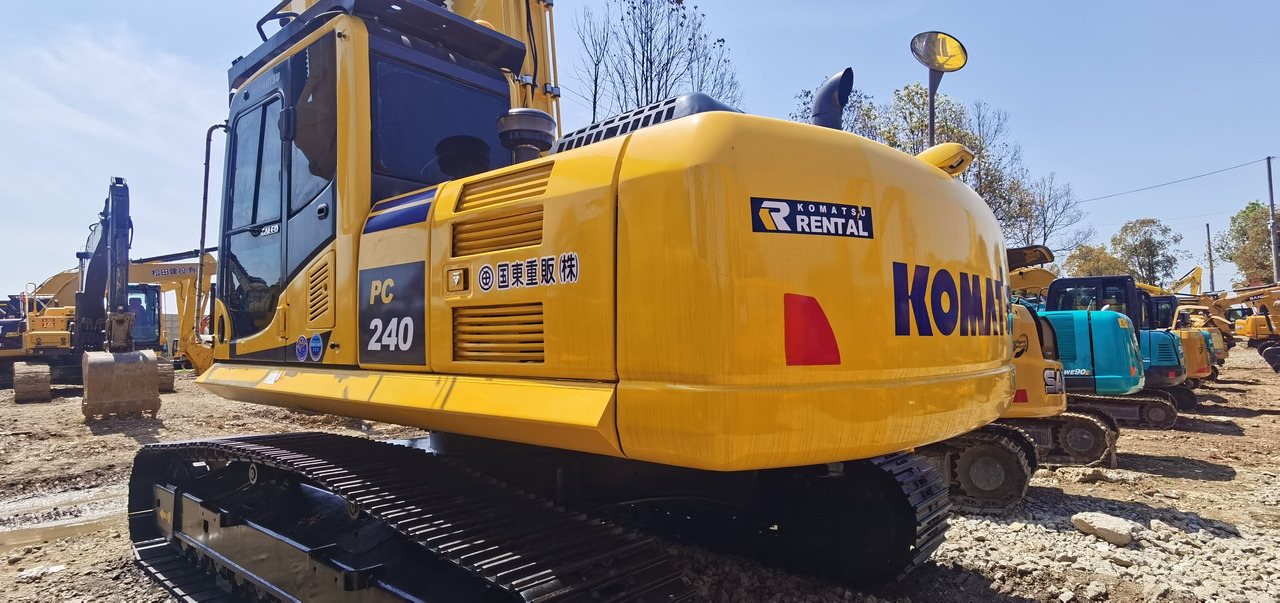 KOMATSU PC240-8 - Багер гасеничар: слика 1 KOMATSU PC240-8 - Багер гасеничар: слика 1