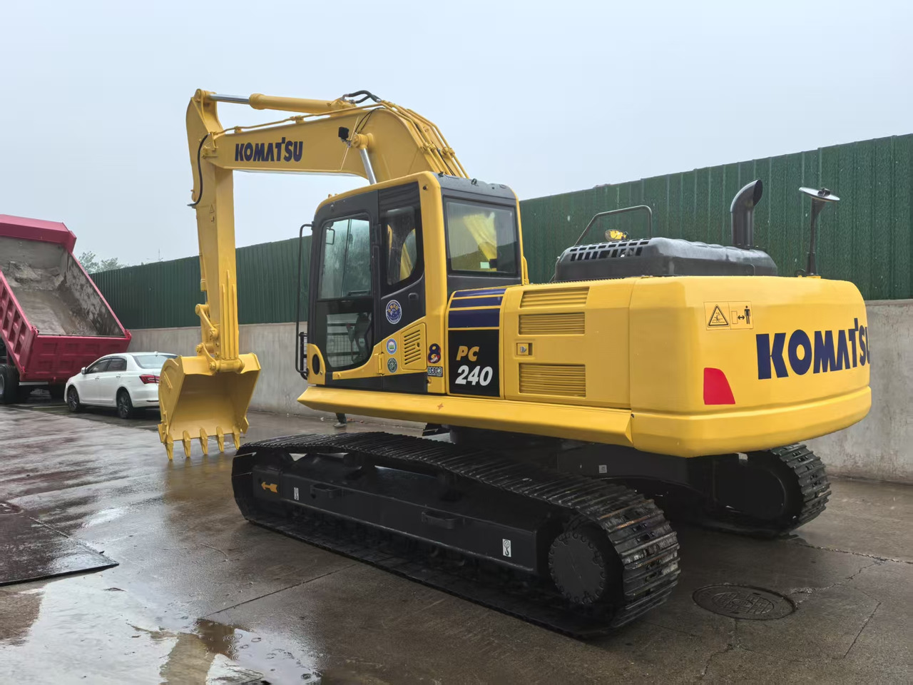 KOMATSU PC240LC-8M0 - Багер гасеничар: слика 1 KOMATSU PC240LC-8M0 - Багер гасеничар: слика 1