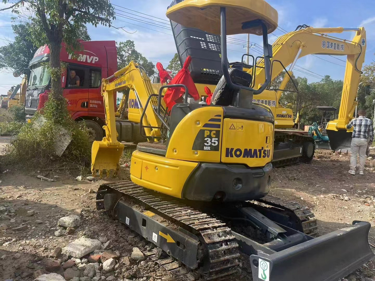 KOMATSU PC35 - Багер гасеничар: слика 4 KOMATSU PC35 - Багер гасеничар: слика 4