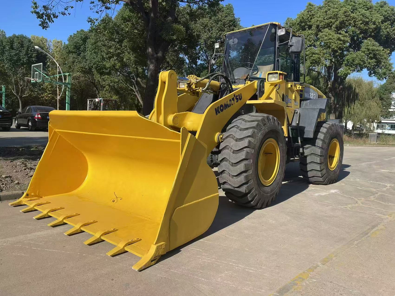 KOMATSU WA320-5 - Натоварувач на тркала: слика 3 KOMATSU WA320-5 - Натоварувач на тркала: слика 3