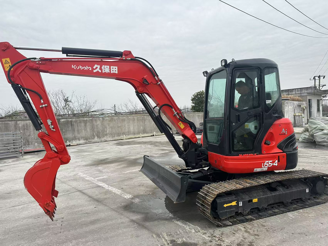 KUBOTA U55 - Мини багер: слика 1 KUBOTA U55 - Мини багер: слика 1