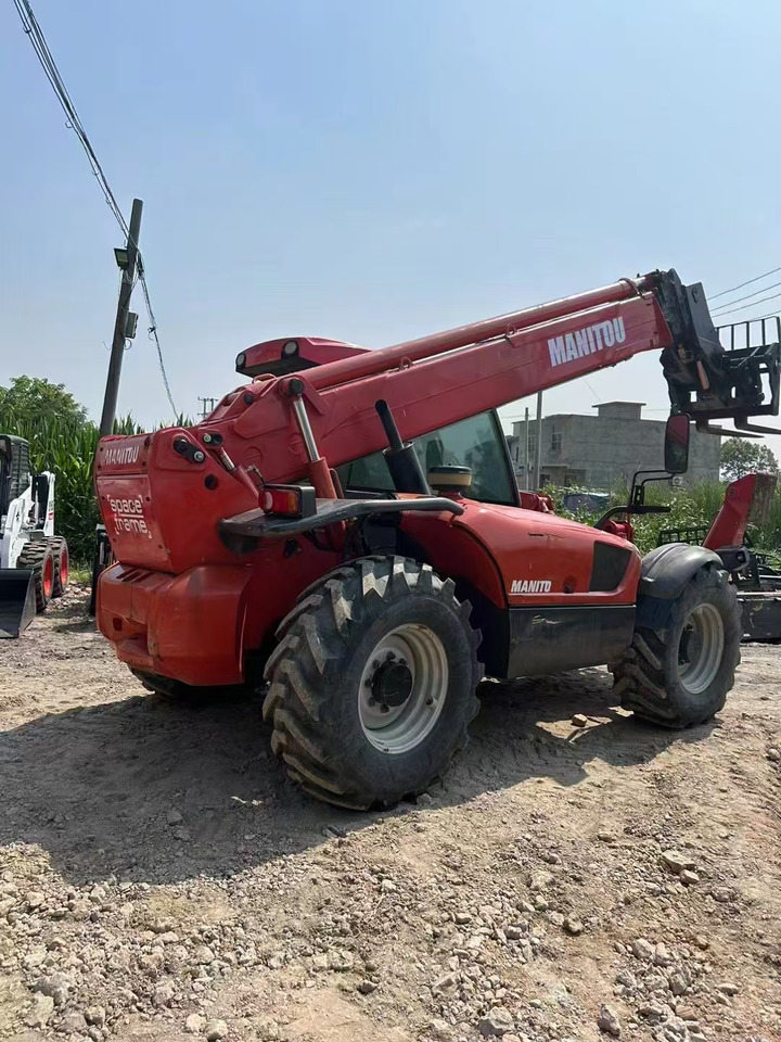 MANITOU MT1740SLT - Телескопски ракувач: слика 2 MANITOU MT1740SLT - Телескопски ракувач: слика 2