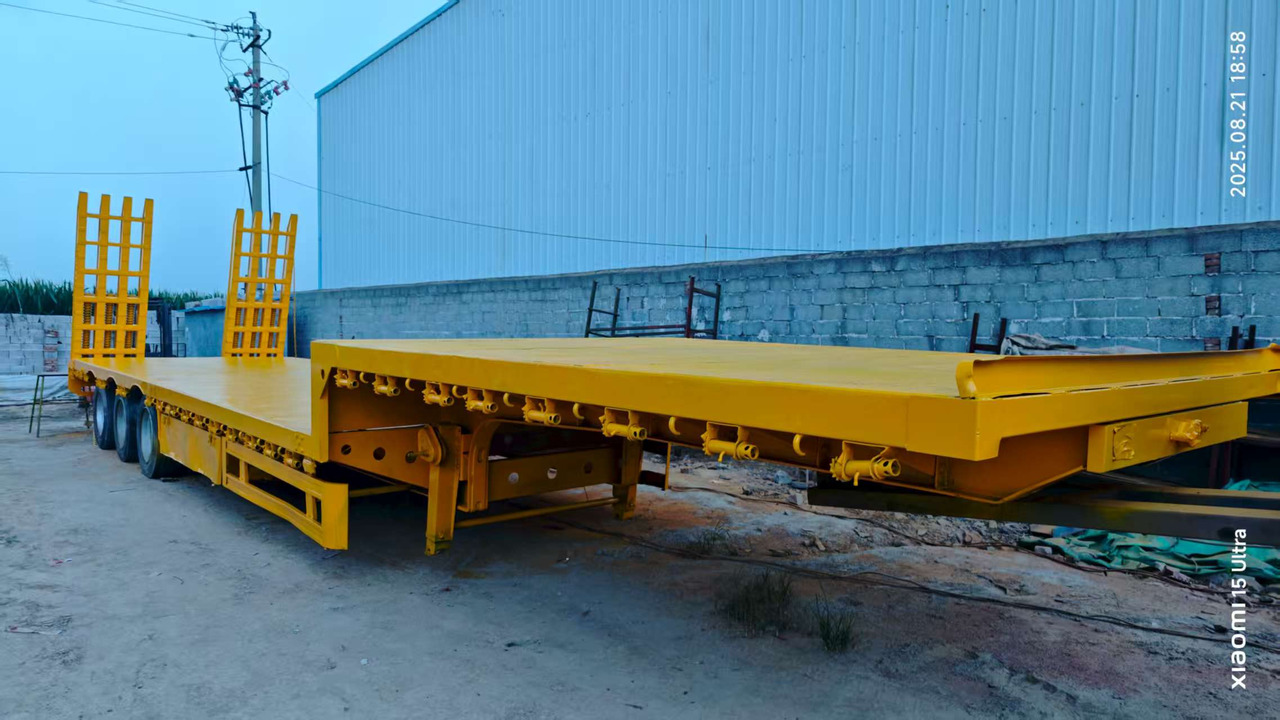 Trailer - Транспортер на контејнер/ Приколка со променливо тело: слика 4 Trailer - Транспортер на контејнер/ Приколка со променливо тело: слика 4