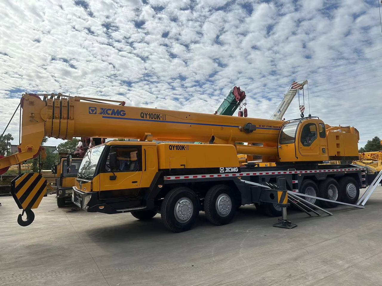 XCMG QY100K - Мобилен кран: слика 3 XCMG QY100K - Мобилен кран: слика 3