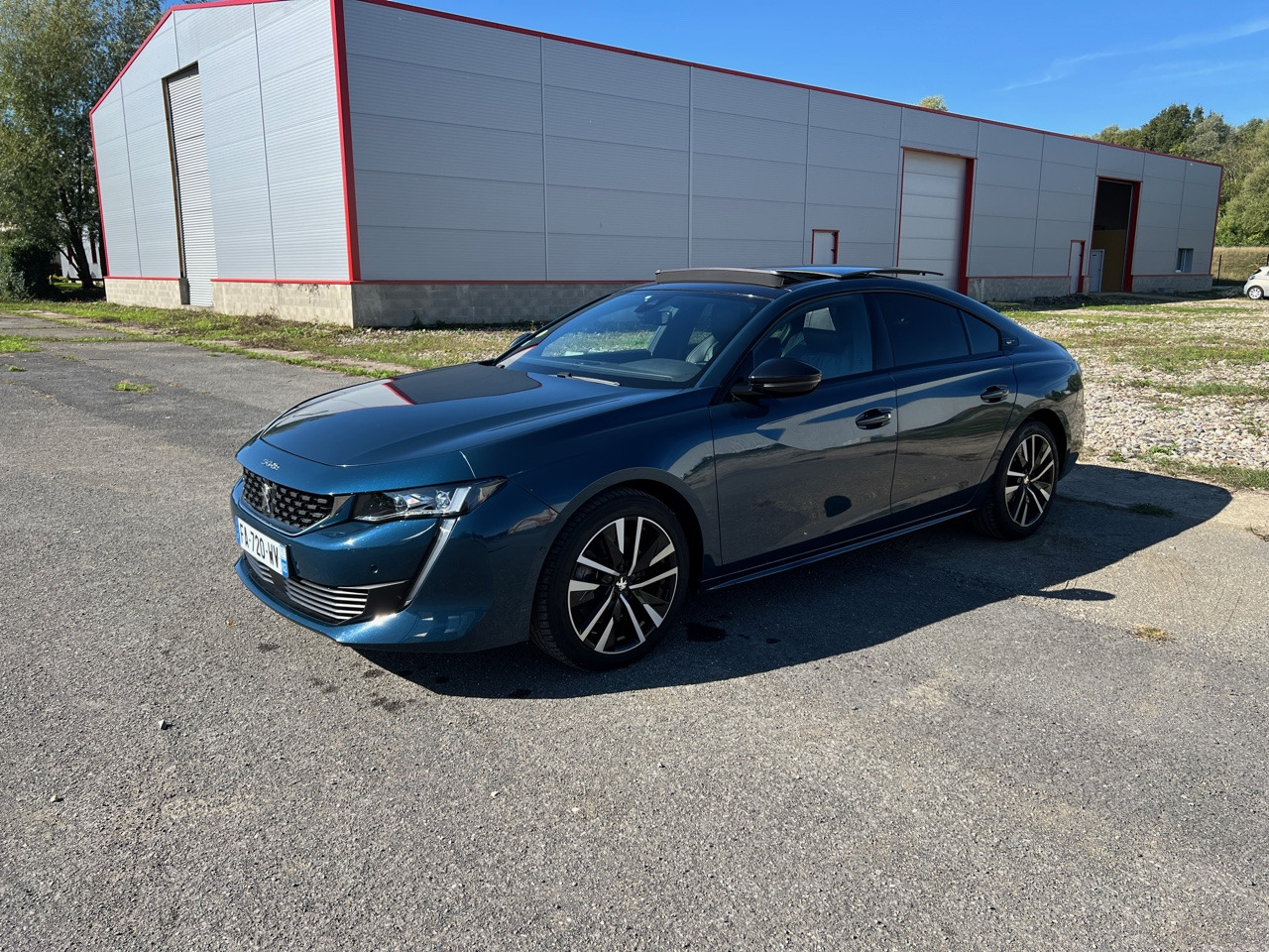 PEUGEOT 508 BlueHDi 180 ch S&S EAT8 GT - Седан: слика 1 PEUGEOT 508 BlueHDi 180 ch S&S EAT8 GT - Седан: слика 1