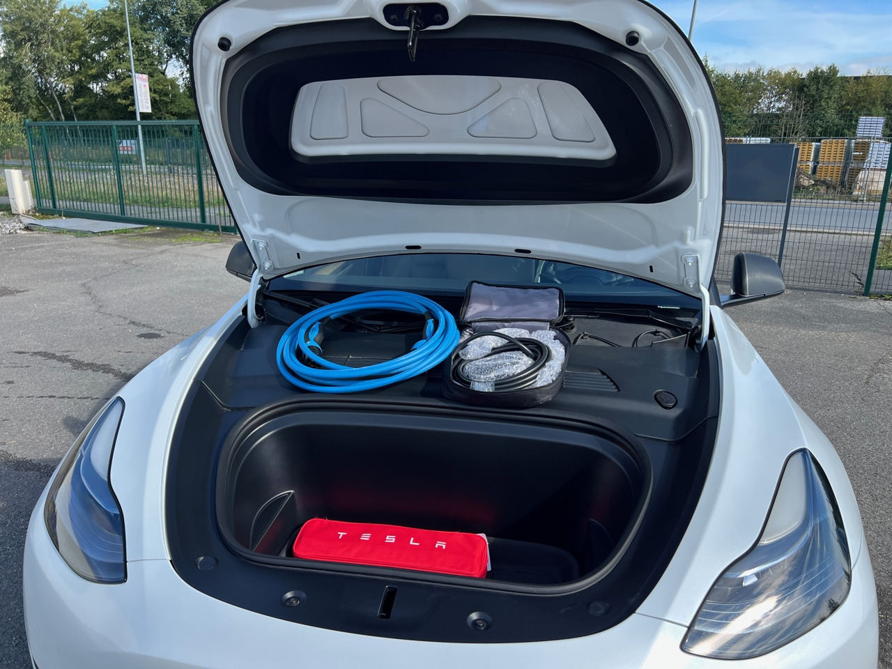 TESLA Model Y – Autopilot – Covering Carbon – Jante 20” - SUV: слика 5 TESLA Model Y – Autopilot – Covering Carbon – Jante 20” - SUV: слика 5
