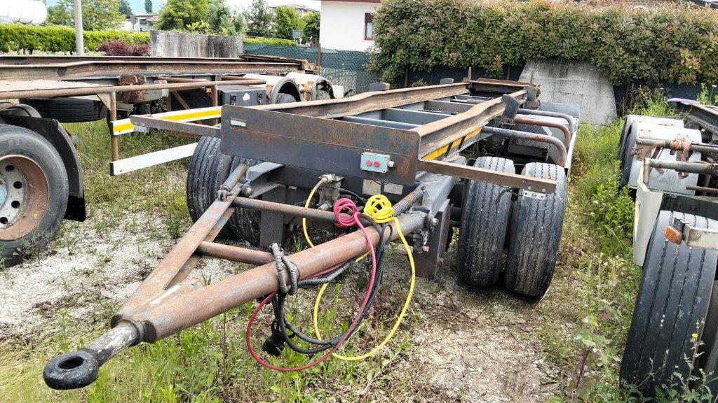 CARDI RIMORCHIO CARDI SCARRABILE PNEUMATICO - Роло/ Подизач приколка: слика 1 CARDI RIMORCHIO CARDI SCARRABILE PNEUMATICO - Роло/ Подизач приколка: слика 1