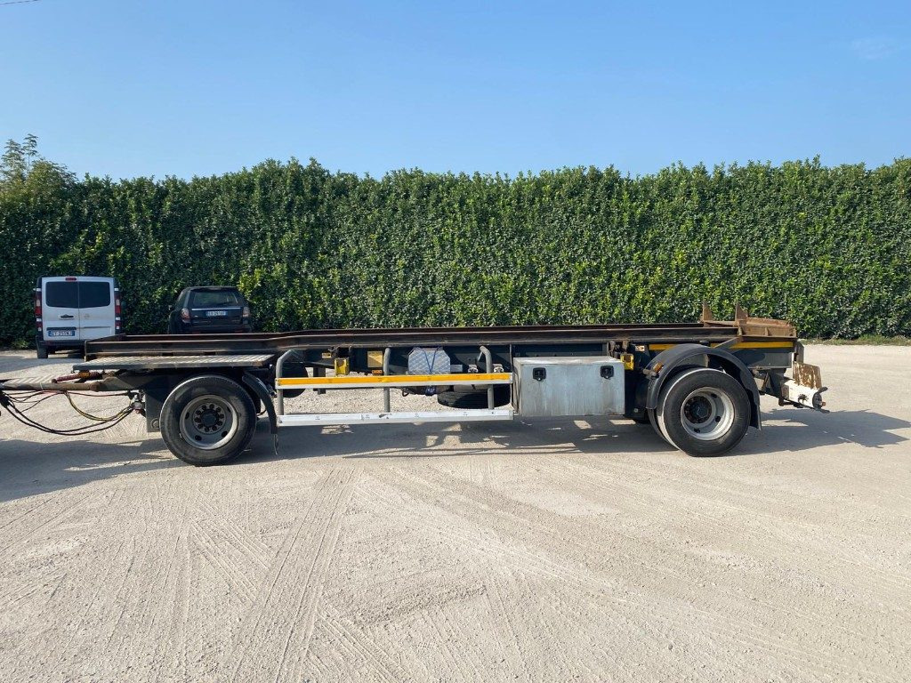 CARDI RIMORCHIO CARDI SCARRABILE PNEUMATICO - Роло/ Подизач приколка: слика 5 CARDI RIMORCHIO CARDI SCARRABILE PNEUMATICO - Роло/ Подизач приколка: слика 5