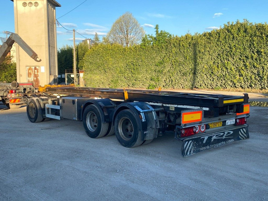 CARDI RIMORCHIO CARDI SCARRABILE RIBALTABILE PNEUMATICO - Роло/ Подизач приколка: слика 1 CARDI RIMORCHIO CARDI SCARRABILE RIBALTABILE PNEUMATICO - Роло/ Подизач приколка: слика 1