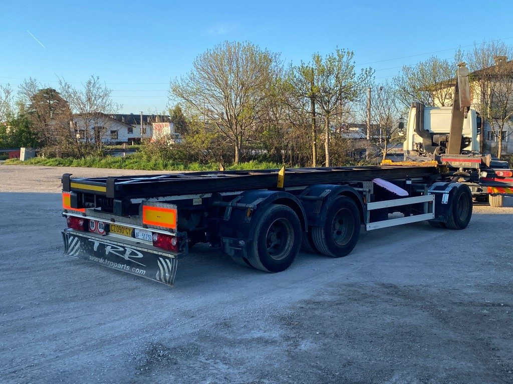 CARDI RIMORCHIO CARDI SCARRABILE RIBALTABILE PNEUMATICO - Роло/ Подизач приколка: слика 4 CARDI RIMORCHIO CARDI SCARRABILE RIBALTABILE PNEUMATICO - Роло/ Подизач приколка: слика 4