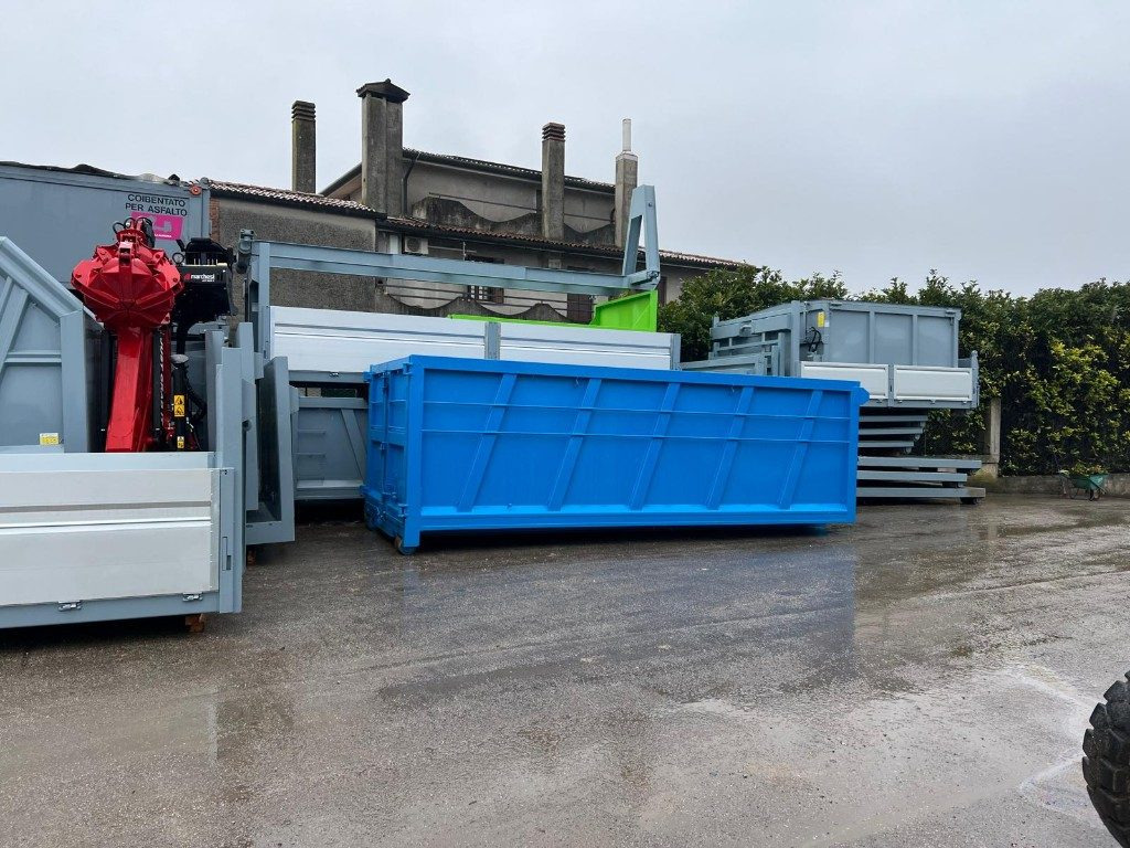 CONTAINER SCARRABILE NUOVO A CIELO APERTO - Роло контејнер: слика 4 CONTAINER SCARRABILE NUOVO A CIELO APERTO - Роло контејнер: слика 4