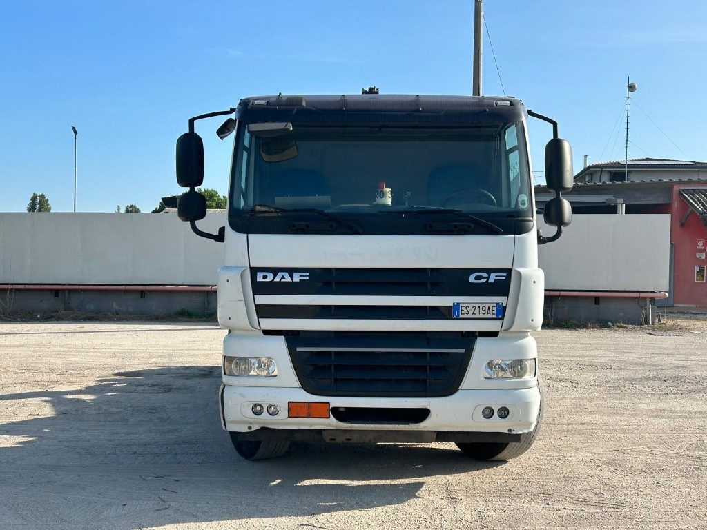 DAF CF85 SCARRABILE - Камион со кука за подигање: слика 2 DAF CF85 SCARRABILE - Камион со кука за подигање: слика 2