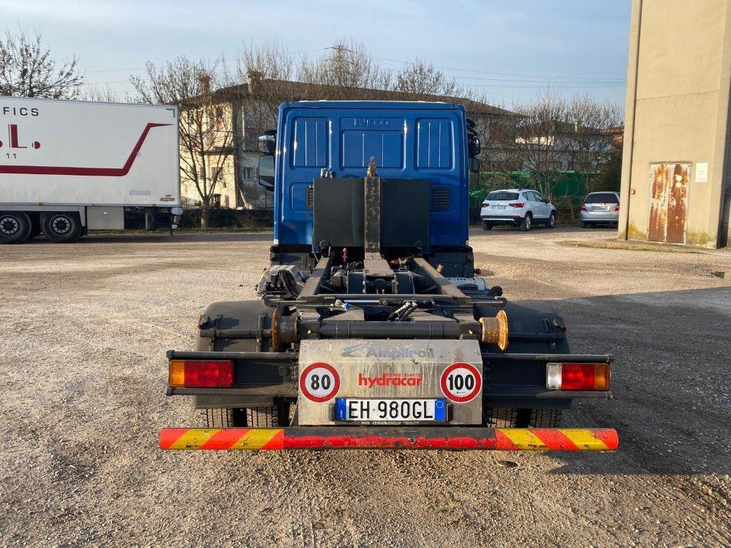IVECO EUROCARGO 75E18 SCARRABILE - Камион со кука за подигање: слика 5 IVECO EUROCARGO 75E18 SCARRABILE - Камион со кука за подигање: слика 5