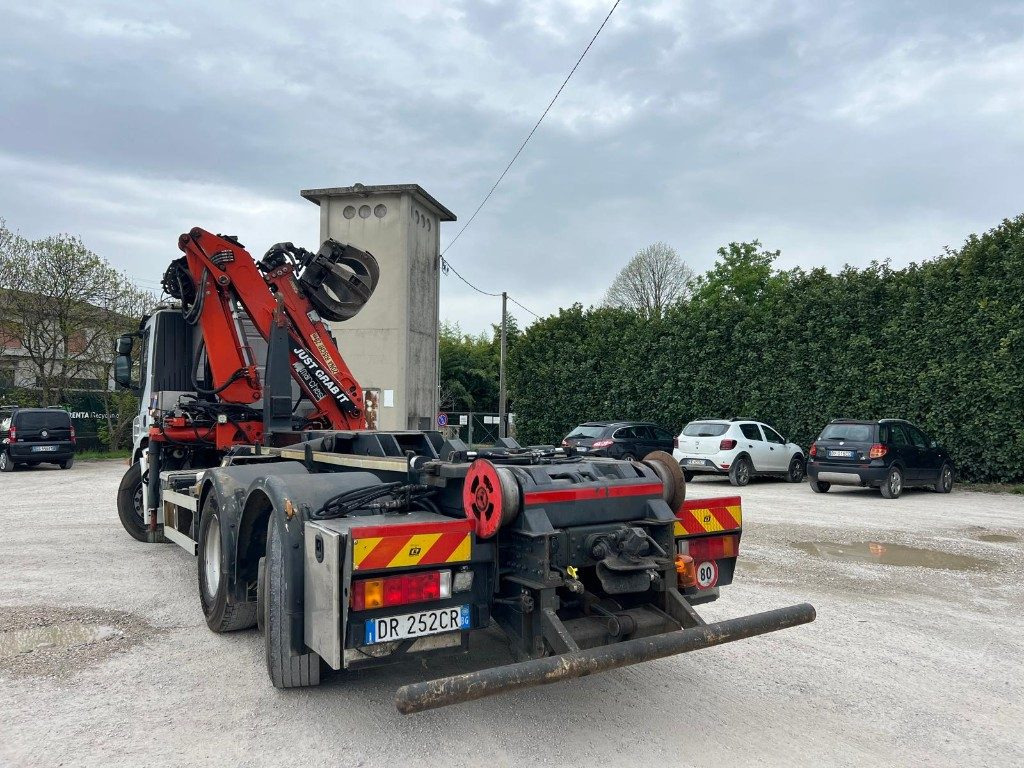 IVECO STRALIS 260E45 SCARRABILE - Камион со кука за подигање: слика 4 IVECO STRALIS 260E45 SCARRABILE - Камион со кука за подигање: слика 4