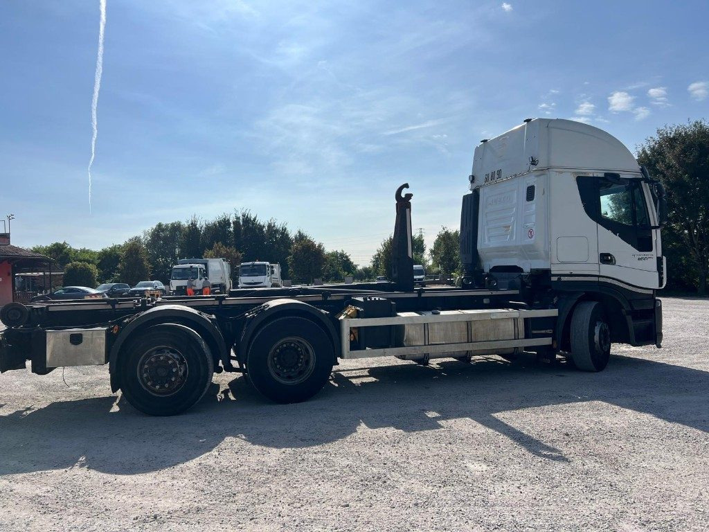IVECO STRALIS 460 SCARRABILE - Камион со кука за подигање: слика 5 IVECO STRALIS 460 SCARRABILE - Камион со кука за подигање: слика 5