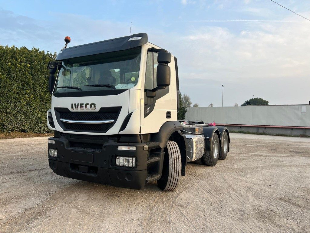 IVECO STRALIS 460 X-WAY SCARRABILE 6X4 - Камион со кука за подигање: слика 2 IVECO STRALIS 460 X-WAY SCARRABILE 6X4 - Камион со кука за подигање: слика 2