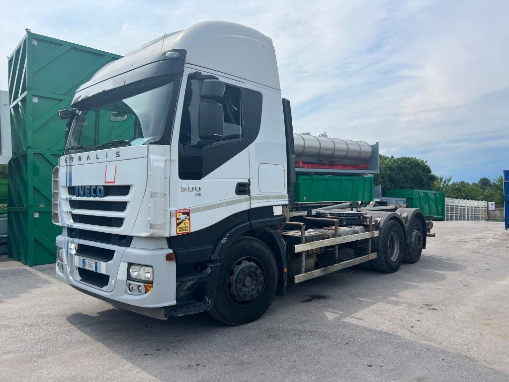 IVECO STRALIS AS260S 50Y SCARRABILE - Камион со кука за подигање: слика 2 IVECO STRALIS AS260S 50Y SCARRABILE - Камион со кука за подигање: слика 2