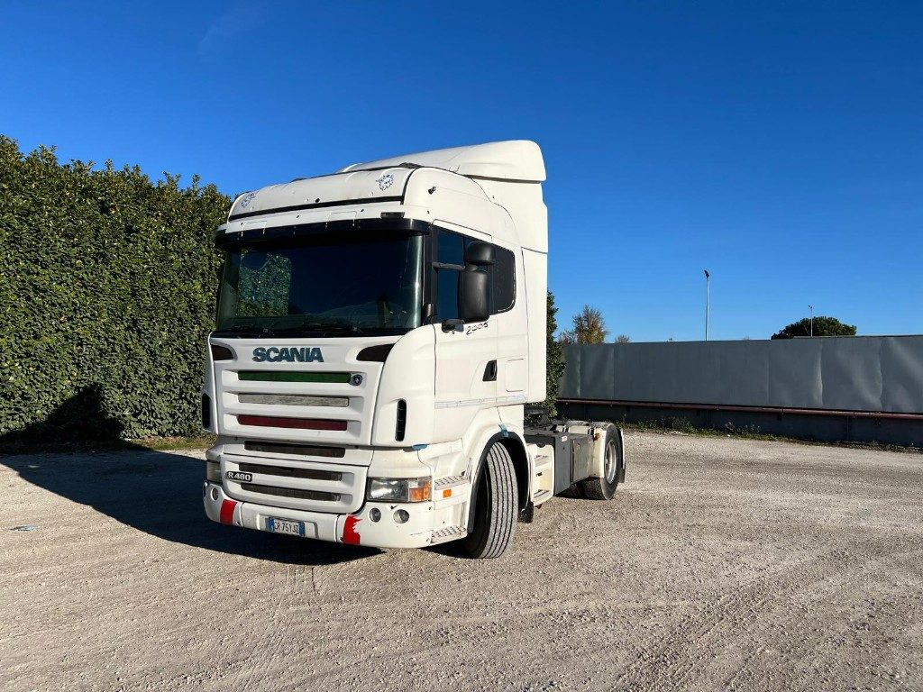 SCANIA R420 TRATTORE - Камион влекач: слика 1 SCANIA R420 TRATTORE - Камион влекач: слика 1
