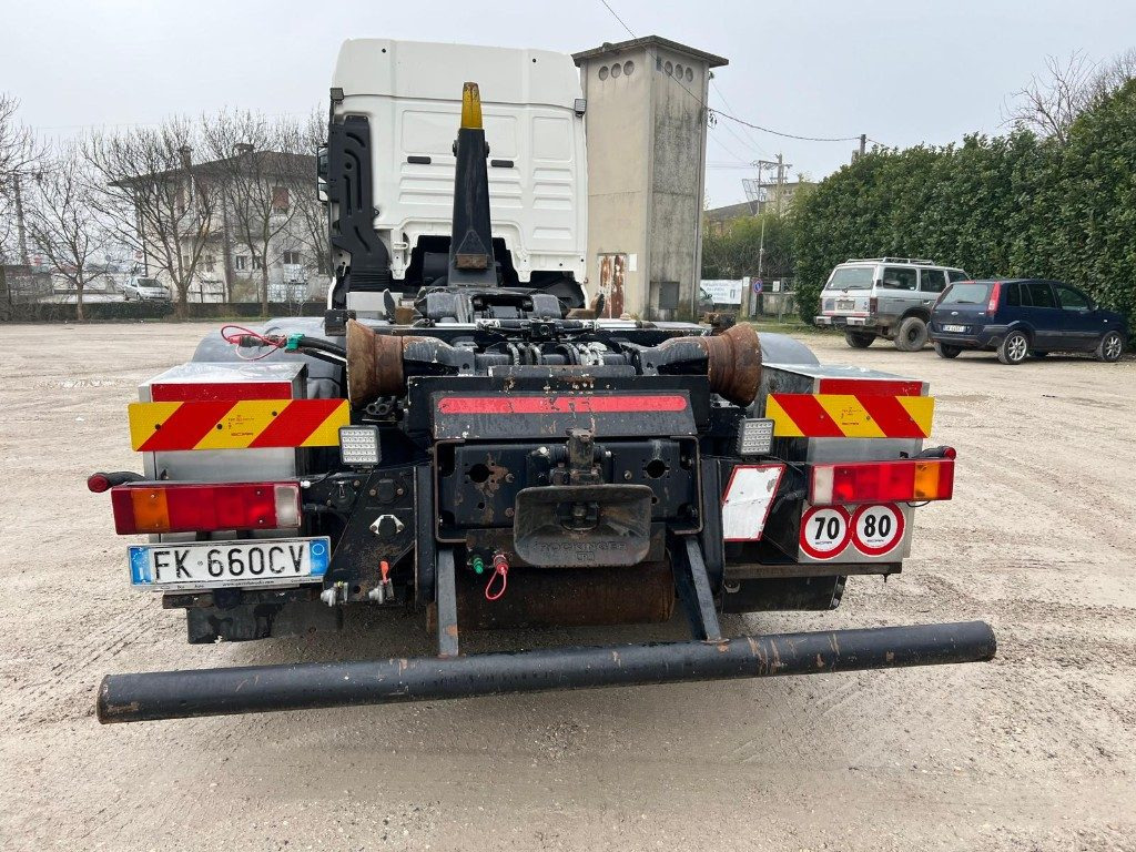 MAN TGX 26.500 USATO SCARRABILE 6X2 - Камион со кука за подигање: слика 4 MAN TGX 26.500 USATO SCARRABILE 6X2 - Камион со кука за подигање: слика 4