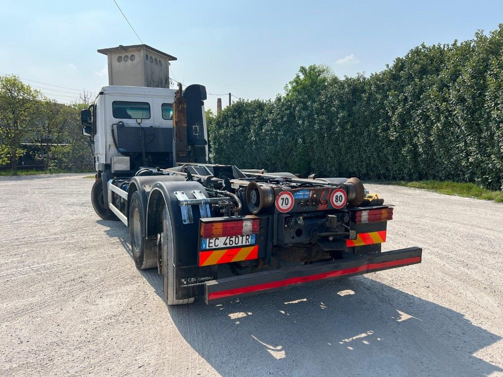 MERCEDES-BENZ MERCEDES ACTROS 25.41 SCARRABILE - Камион со кука за подигање: слика 4 MERCEDES-BENZ MERCEDES ACTROS 25.41 SCARRABILE - Камион со кука за подигање: слика 4