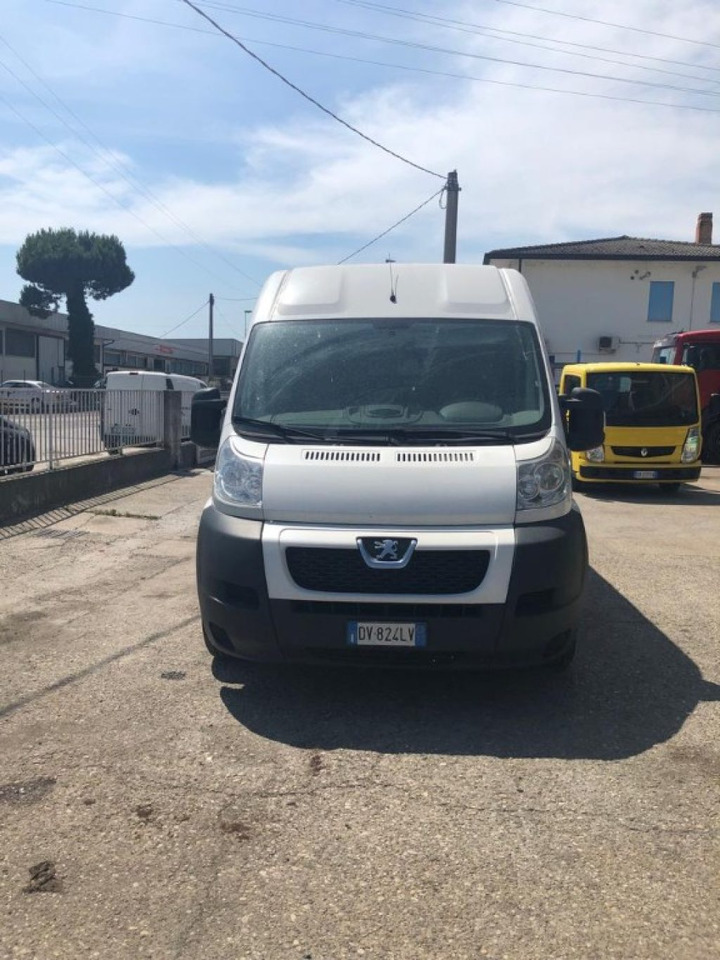 PEUGEOT FURGONE PEUGEOT - Товарно комбе: слика 4 PEUGEOT FURGONE PEUGEOT - Товарно комбе: слика 4