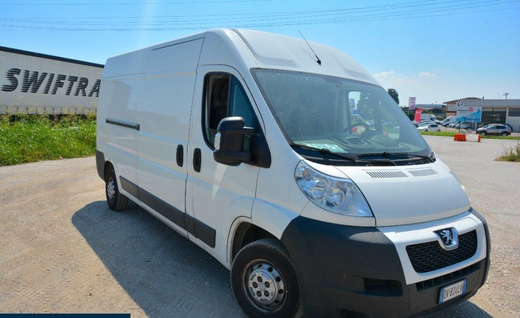 PEUGEOT FURGONE PEUGEOT - Товарно комбе: слика 3 PEUGEOT FURGONE PEUGEOT - Товарно комбе: слика 3