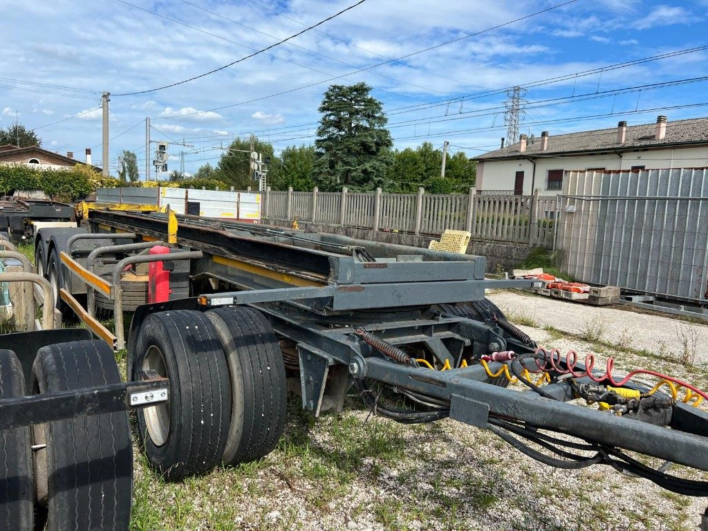 PIACENZA RIMORCHIO PIACENZA SCARRABILE BALESTRATO - Роло/ Подизач приколка: слика 4 PIACENZA RIMORCHIO PIACENZA SCARRABILE BALESTRATO - Роло/ Подизач приколка: слика 4