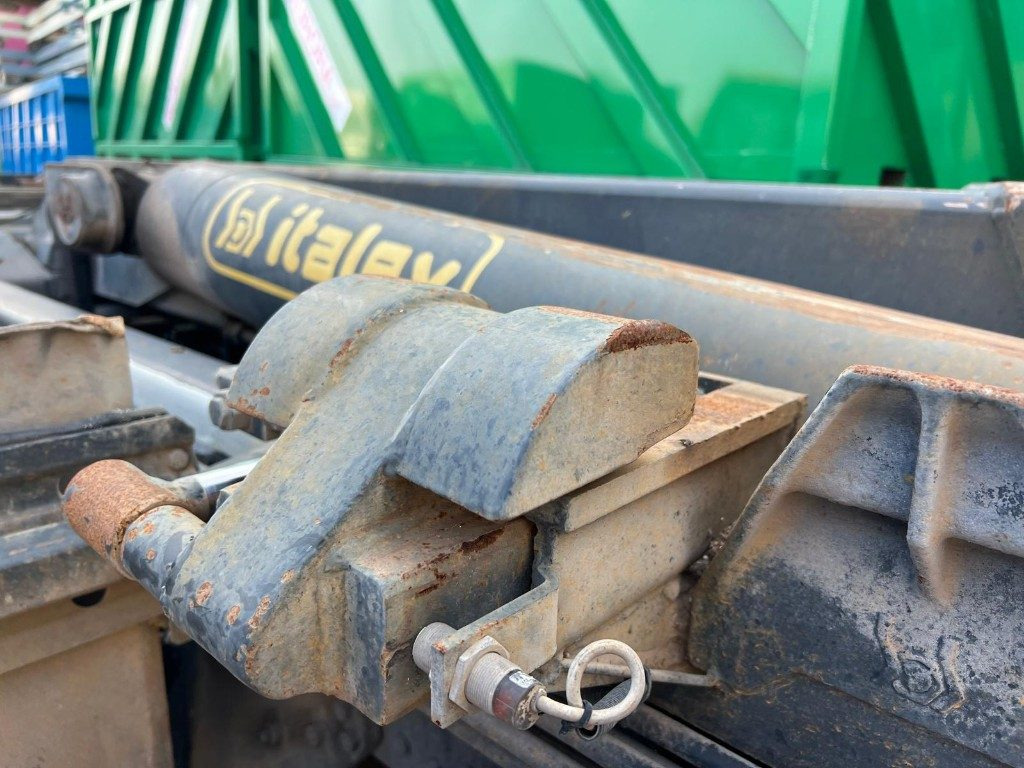 SCANIA R480 USATO SCARRABILE 6X2 - Камион со кука за подигање: слика 4 SCANIA R480 USATO SCARRABILE 6X2 - Камион со кука за подигање: слика 4