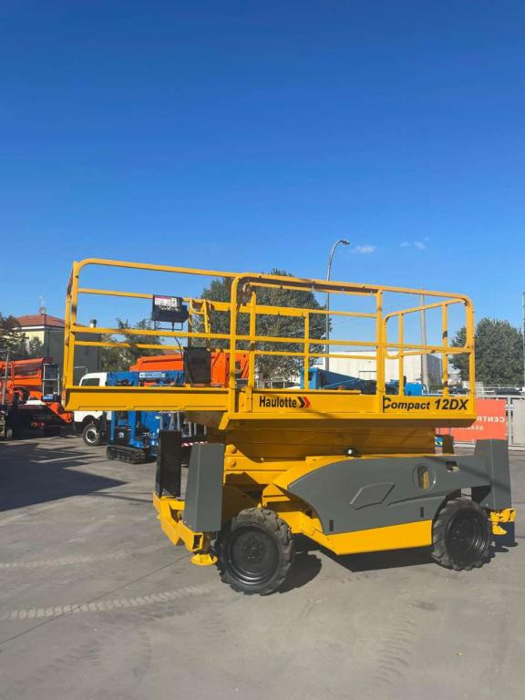 Haulotte COMPACT 12DX - Кревач ножица: слика 1 Haulotte COMPACT 12DX - Кревач ножица: слика 1