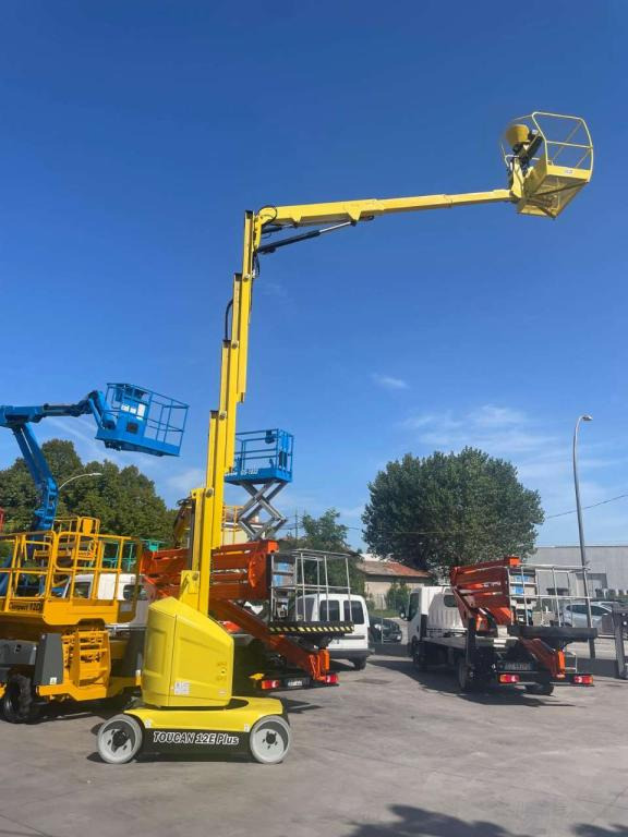 JLG TOUCAN 12E PLUS - Вертикален јарболски подигнувач: слика 1 JLG TOUCAN 12E PLUS - Вертикален јарболски подигнувач: слика 1