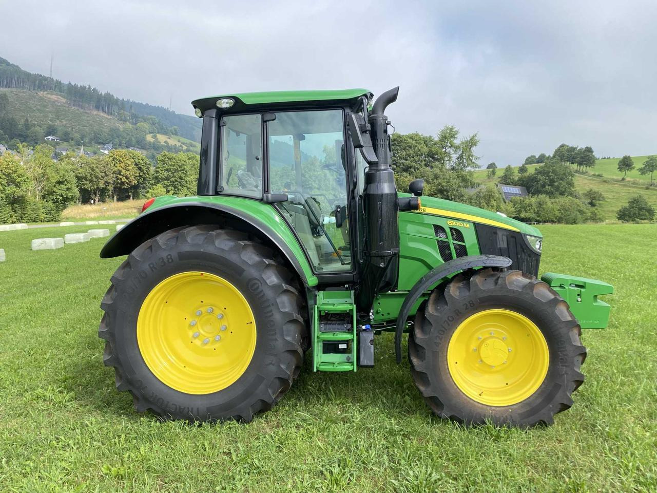 John Deere 6100 M AutoQuadEco - Трактор: слика 4 John Deere 6100 M AutoQuadEco - Трактор: слика 4