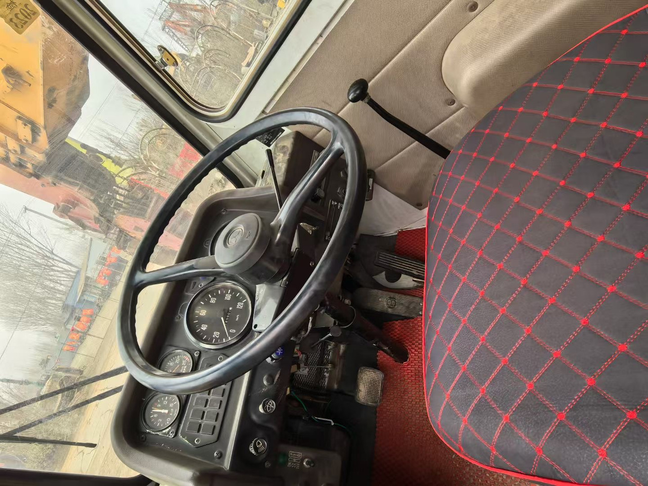 KATO NK250E NK300E NK400E NK500E NK800 NK1000 25ton 30 ton 40 ton 50 ton 80 ton truck crane - Мобилен кран: слика 5 KATO NK250E NK300E NK400E NK500E NK800 NK1000 25ton 30 ton 40 ton 50 ton 80 ton truck crane - Мобилен кран: слика 5