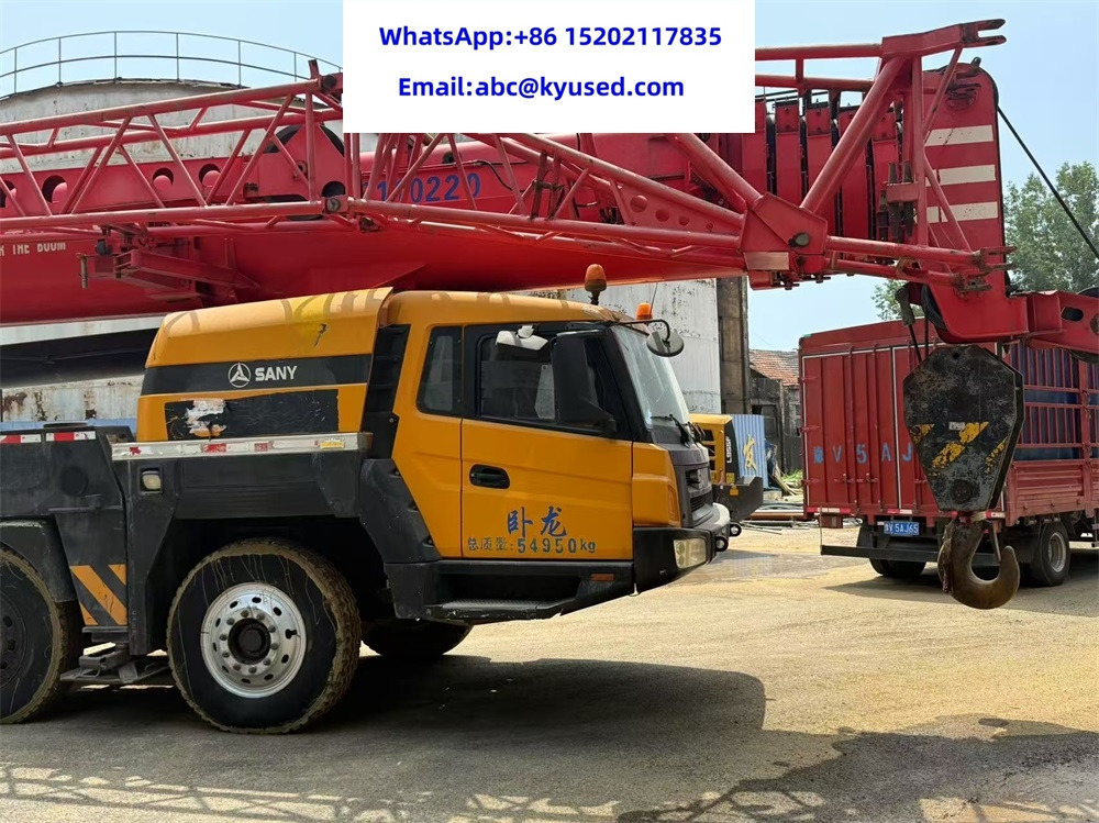SANY STC1000 SAC1000 100TON - Мобилен кран: слика 4 SANY STC1000 SAC1000 100TON - Мобилен кран: слика 4