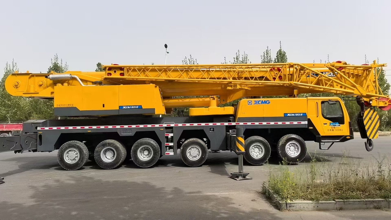 XCMG QY130K 130 ton 120 ton 140ton 150ton 160ton 200t truck crane - Мобилен кран: слика 5 XCMG QY130K 130 ton 120 ton 140ton 150ton 160ton 200t truck crane - Мобилен кран: слика 5