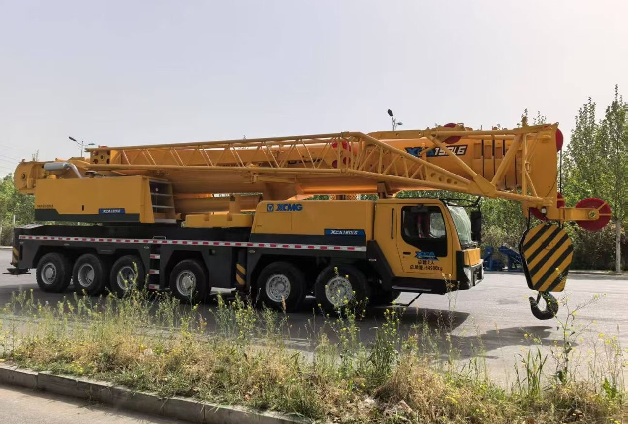 XCMG QY130K 130 ton 120 ton 140ton 150ton 160ton 200t truck crane - Мобилен кран: слика 3 XCMG QY130K 130 ton 120 ton 140ton 150ton 160ton 200t truck crane - Мобилен кран: слика 3