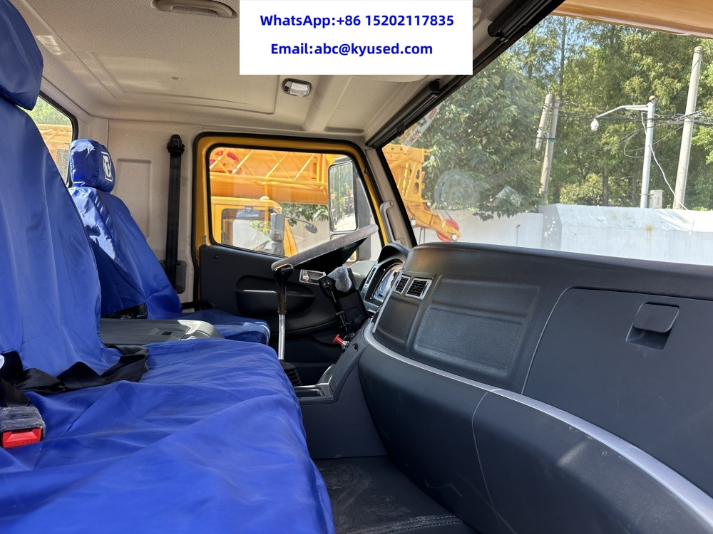 Мобилен кран XCMG QY70KC XCT70 QY75K QY50KC XCT50 XCT55 55T 60T 70TON TRUCK CRANE: слика 9