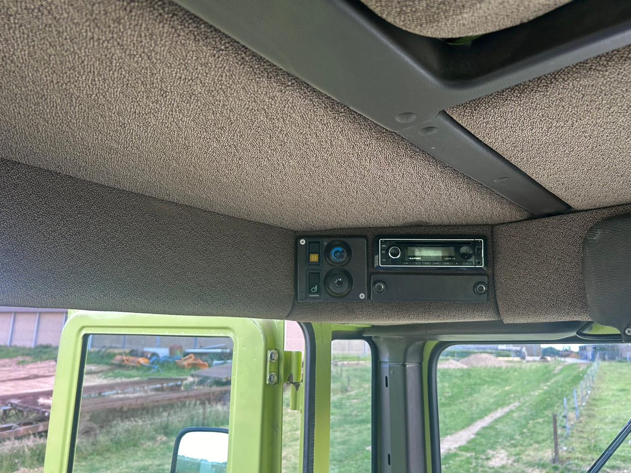 Лизинг на MERCEDES-BENZ MB-TRAC 1600 MERCEDES-BENZ MB-TRAC 1600: слика 13 Лизинг на MERCEDES-BENZ MB-TRAC 1600 MERCEDES-BENZ MB-TRAC 1600: слика 13