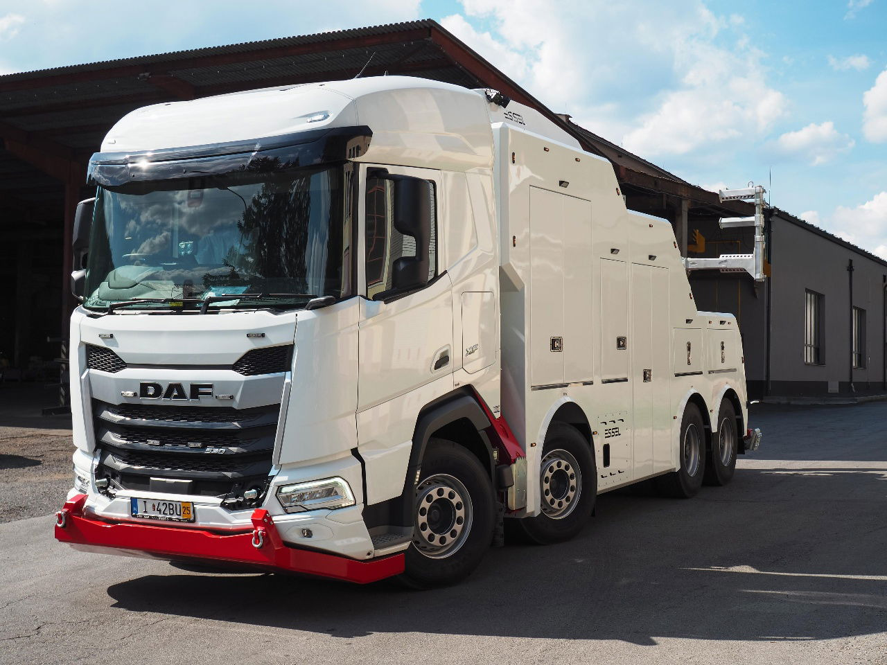 Нов Камион за влечење DAF XF 530 NEW T-REX DAF white: слика 12