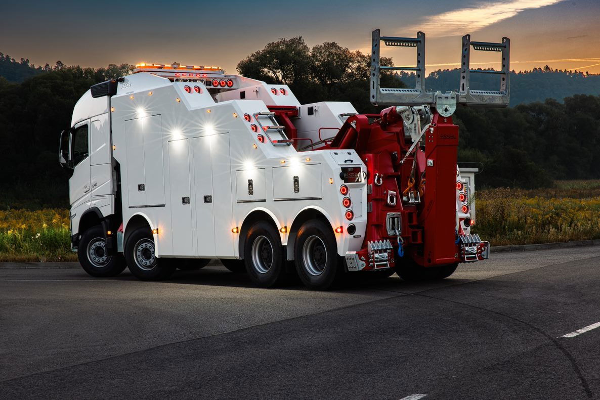 Volvo FH NEW ER4120 5 winches T-REX Volvo FH 540 8x4 WB6,0 White - Камион за влечење: слика 1 Volvo FH NEW ER4120 5 winches T-REX Volvo FH 540 8x4 WB6,0 White - Камион за влечење: слика 1