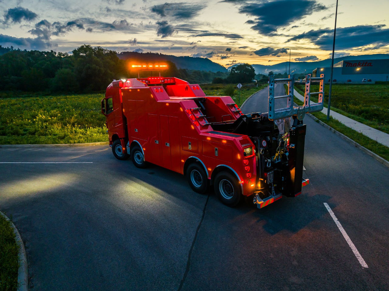 Volvo FH NEW ER4120 5 winches T-REX Volvo FH 540 8x4 WB6,0 White - Камион за влечење: слика 3 Volvo FH NEW ER4120 5 winches T-REX Volvo FH 540 8x4 WB6,0 White - Камион за влечење: слика 3