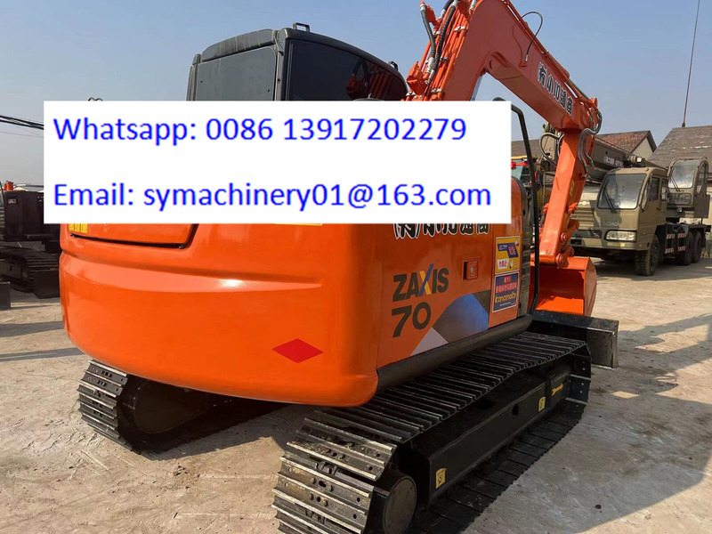 Hitachi ZX70 - Мини багер: слика 1 Hitachi ZX70 - Мини багер: слика 1