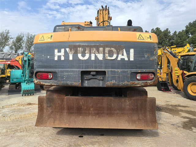 Hyundai R210W-9S - Багер на тркала: слика 5 Hyundai R210W-9S - Багер на тркала: слика 5