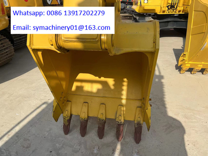Komatsu PC130 - Багер гасеничар: слика 2 Komatsu PC130 - Багер гасеничар: слика 2