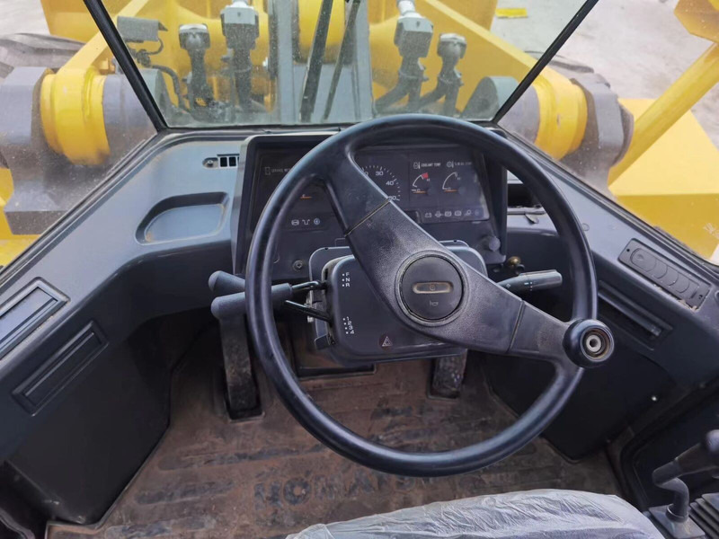 Komatsu WA470 - Натоварувач на тркала: слика 4 Komatsu WA470 - Натоварувач на тркала: слика 4