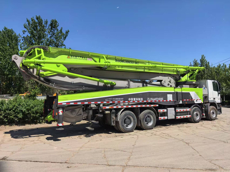 Mercedes-Benz Actros - Камион со бетонска пумпа: слика 2 Mercedes-Benz Actros - Камион со бетонска пумпа: слика 2