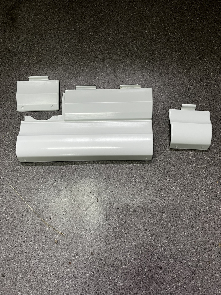 Komplet zaślepek zderzak tył MAN Lions Coach  Euro 6 MAN Lion’s Coach Euro 6, po 2018 - Браник за Патнички вагон автобус: слика 1 Komplet zaślepek zderzak tył MAN Lions Coach  Euro 6 MAN Lion’s Coach Euro 6, po 2018 - Браник за Патнички вагон автобус: слика 1