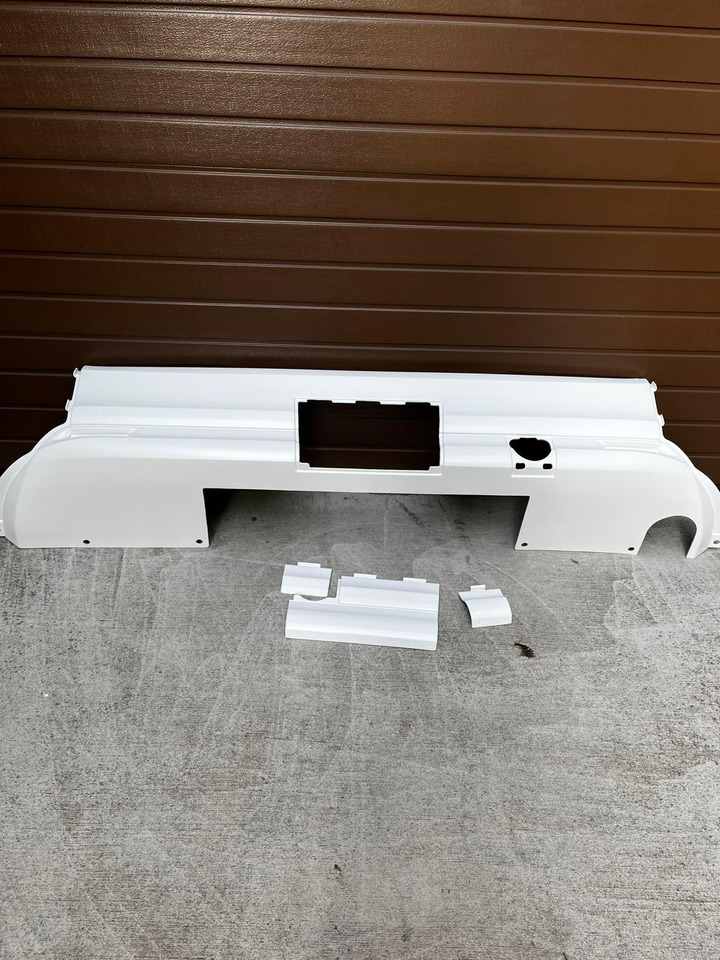 Zderzak tylny środkowy MAN LION'S COACH euro 6 MAN Lions Coach euro 6 - Браник за Автобус: слика 1 Zderzak tylny środkowy MAN LION'S COACH euro 6 MAN Lions Coach euro 6 - Браник за Автобус: слика 1